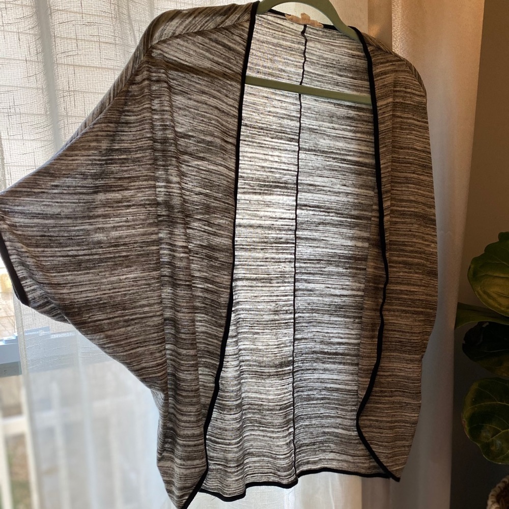 Batwing Sweater - Picture 3 of 3